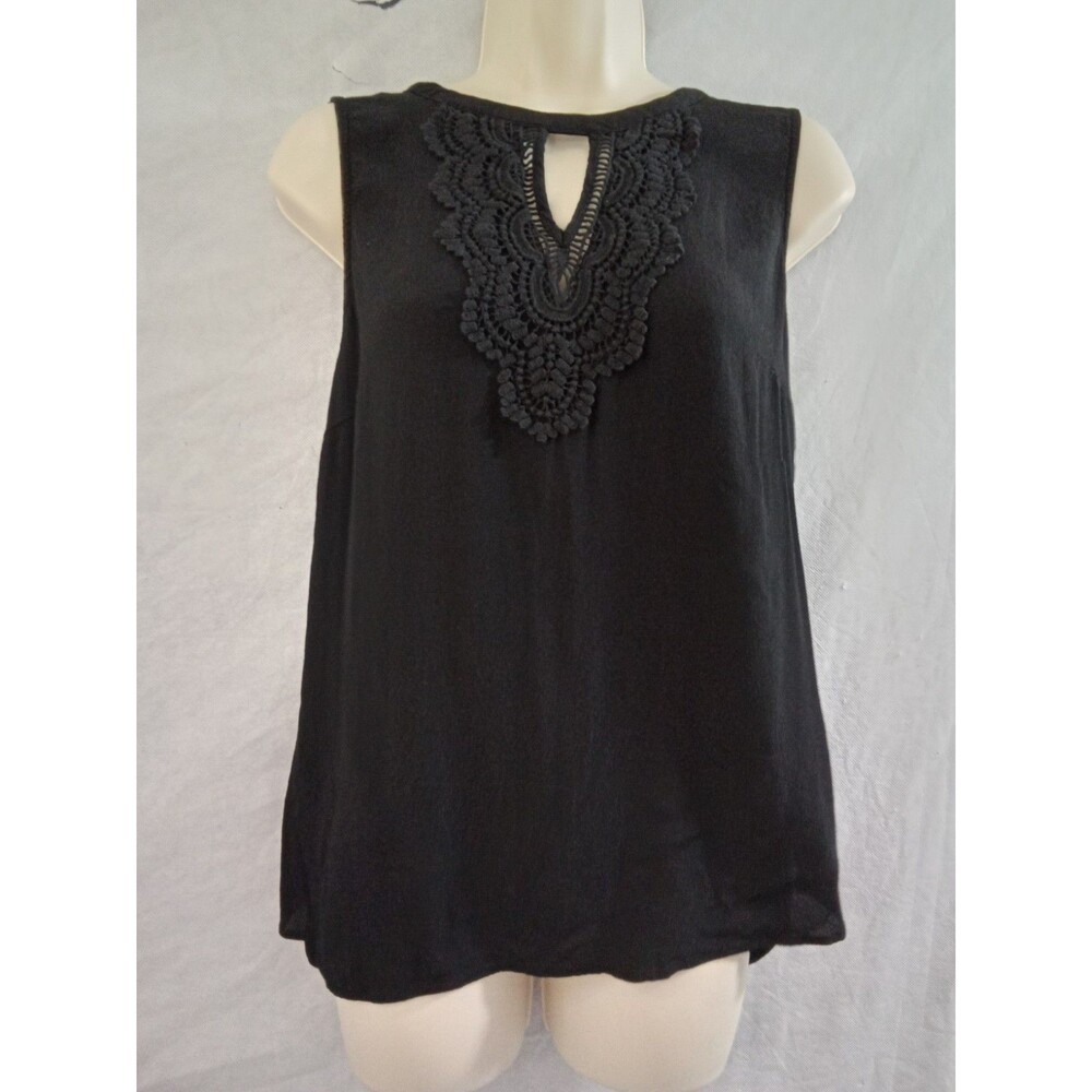Pale Sky Women Medium‎ Black Sleeveless Embroidered Blouse
